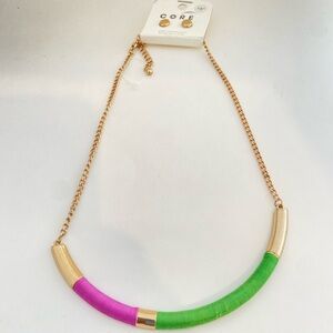 Brand New Gold Tone Threaded Style Necklace